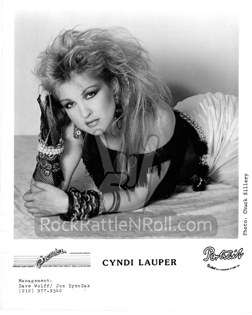 Classic Cyndi Lauper - 8x10 BW Promo Photo 01